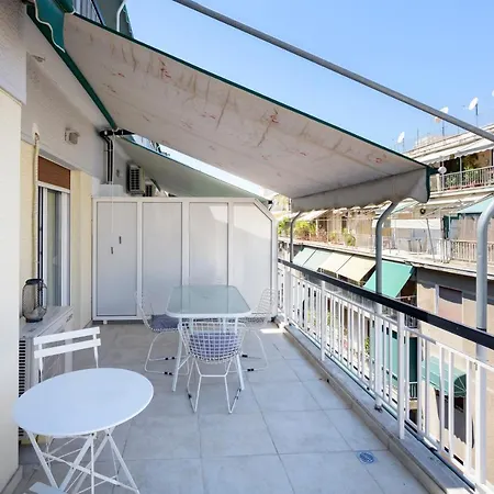 Cosy 2Br Flat Near Ampelokipoi Station & Hospitals Apartment Athens Exterior photo