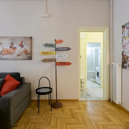 Cosy 2Br Flat Near Ampelokipoi Station & Hospitals Apartment Athens Exterior photo