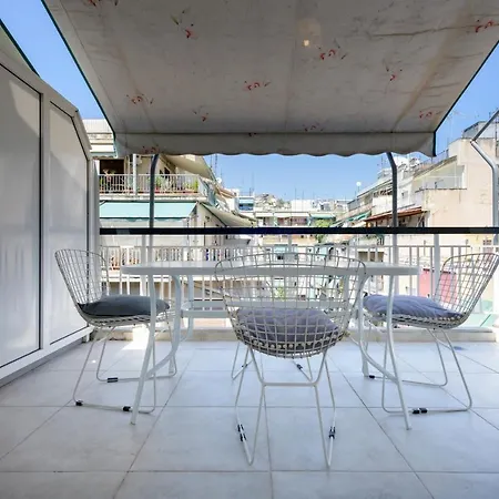 Cosy 2Br Flat Near Ampelokipoi Station & Hospitals Apartment Athens Exterior photo