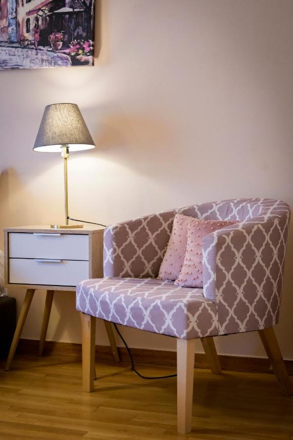 Cosy 2br Flat Near Ampelokipoi Station & Hospitals * Athen