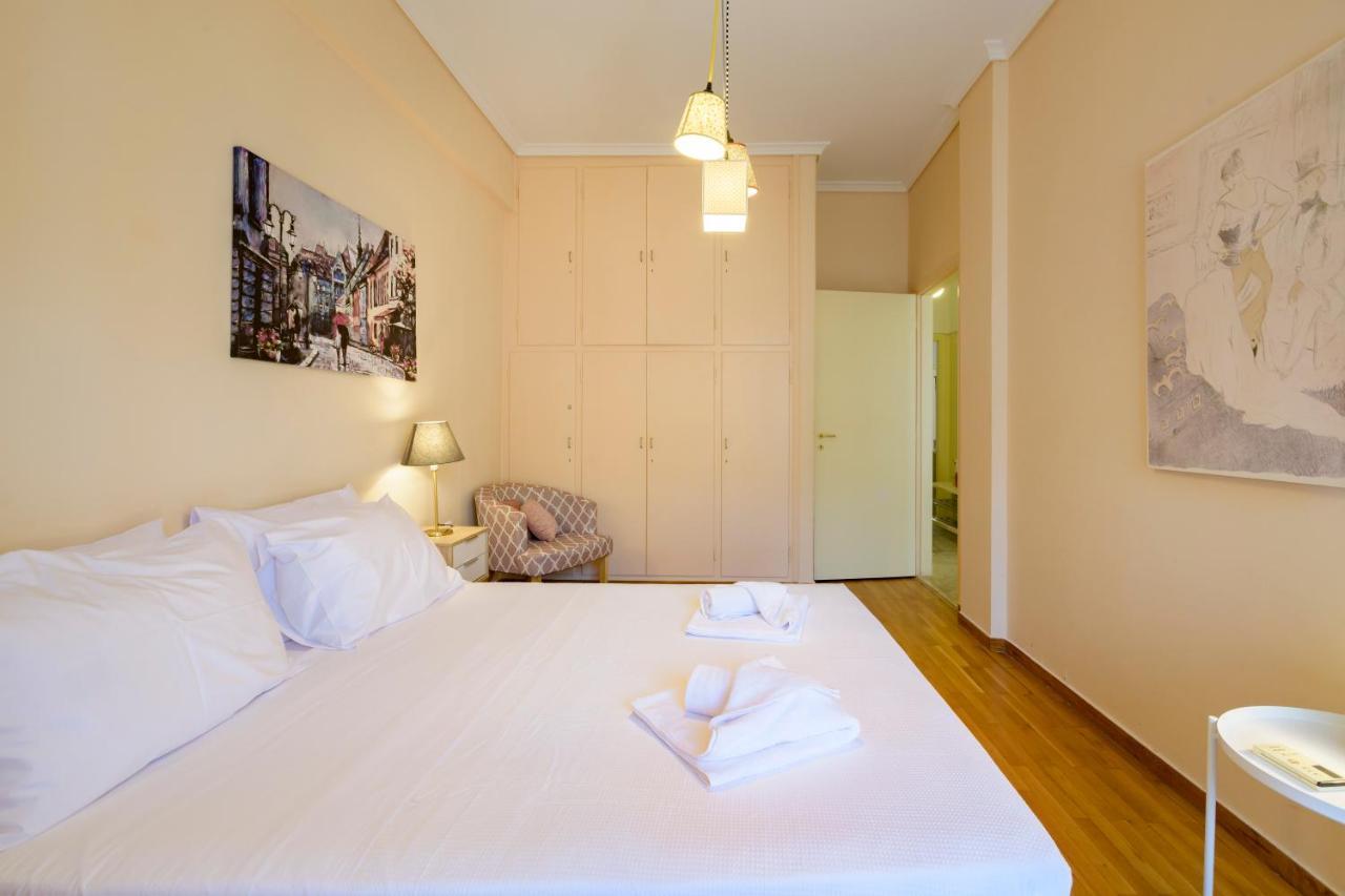 Cosy 2br Flat Near Ampelokipoi Station & Hospitals Apartment Athen