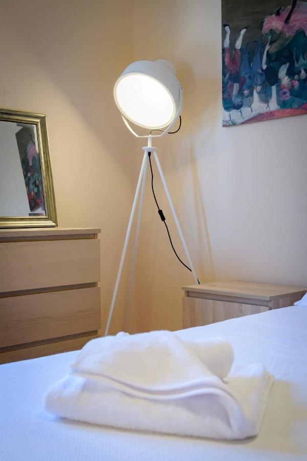 Cosy 2br Flat Near Ampelokipoi Station & Hospitals * Athen