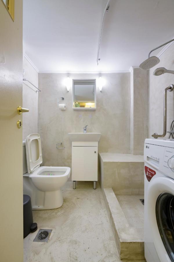Cosy 2br Flat Near Ampelokipoi Station & Hospitals *