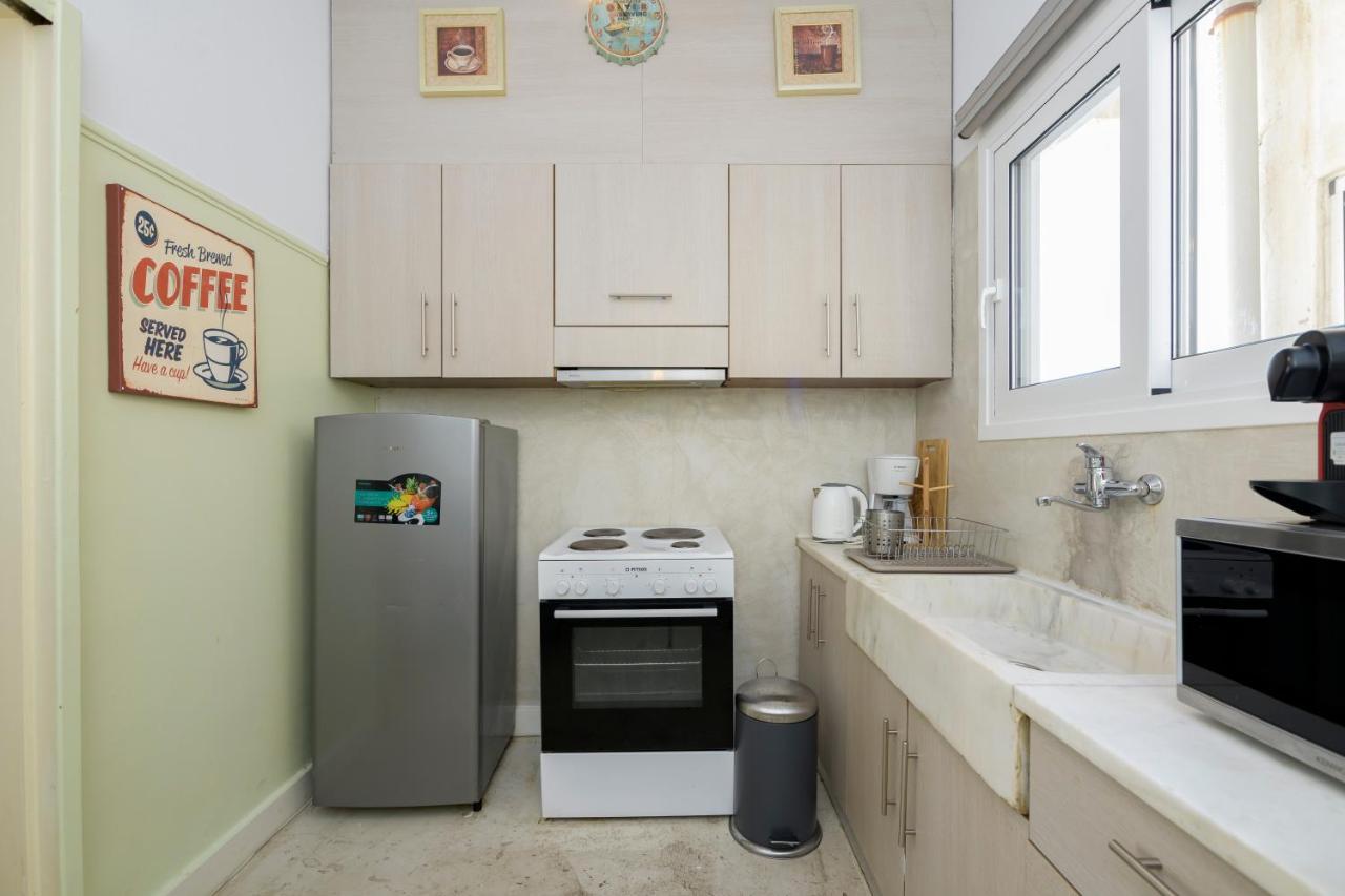 Cosy 2br Flat Near Ampelokipoi Station & Hospitals Apartment *